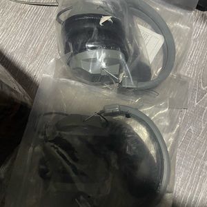 schoolmate headphones 2 pc new in original pack